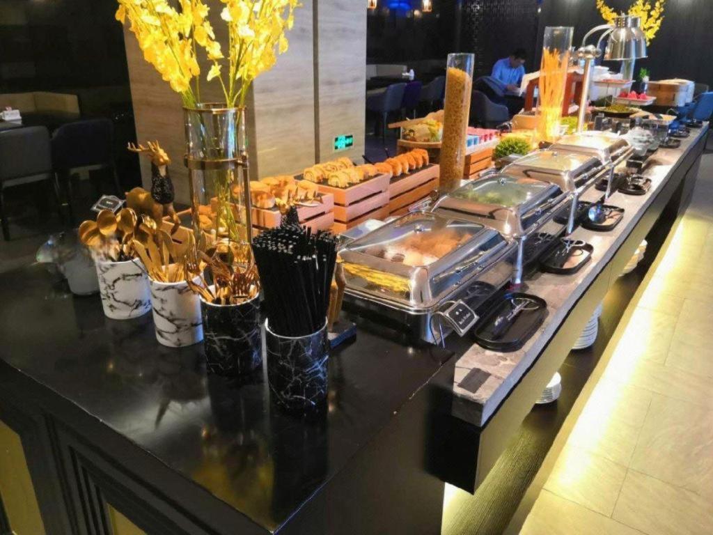 Crystal Orange Hotel Guangzhou Taojin Branch Esterno foto